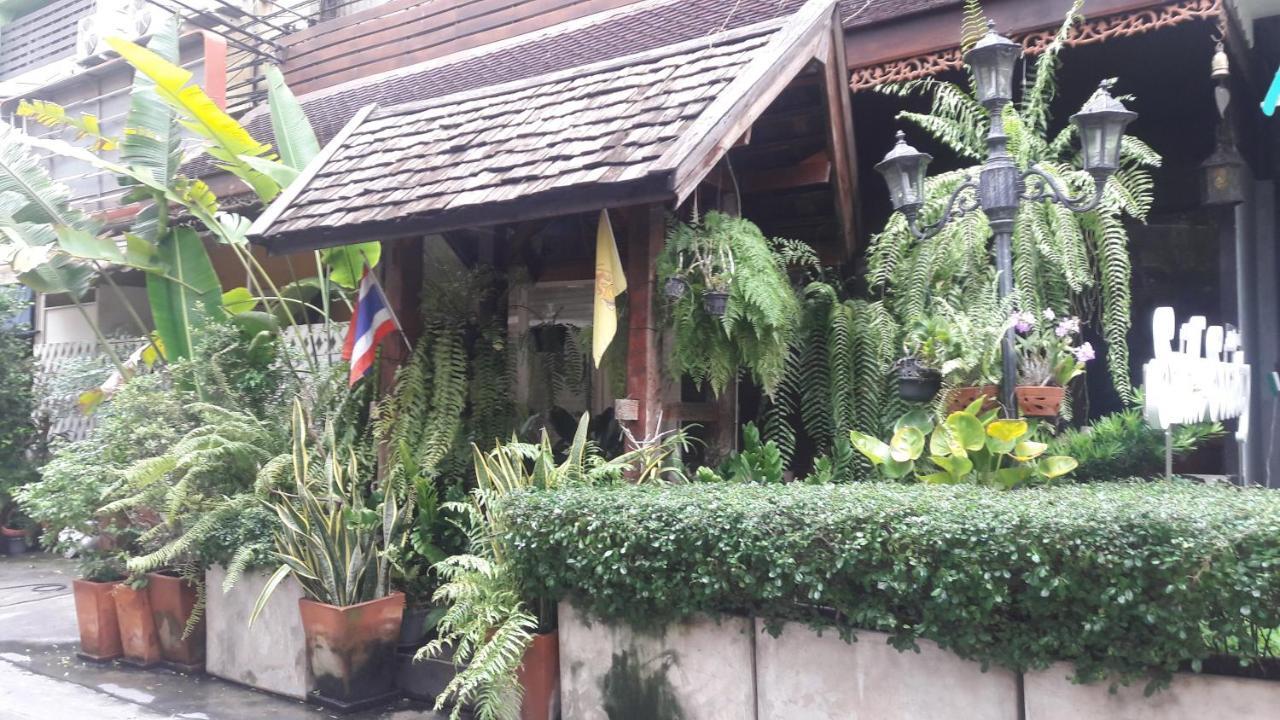 Smile Society Vandrehjem Bangkok Eksteriør billede